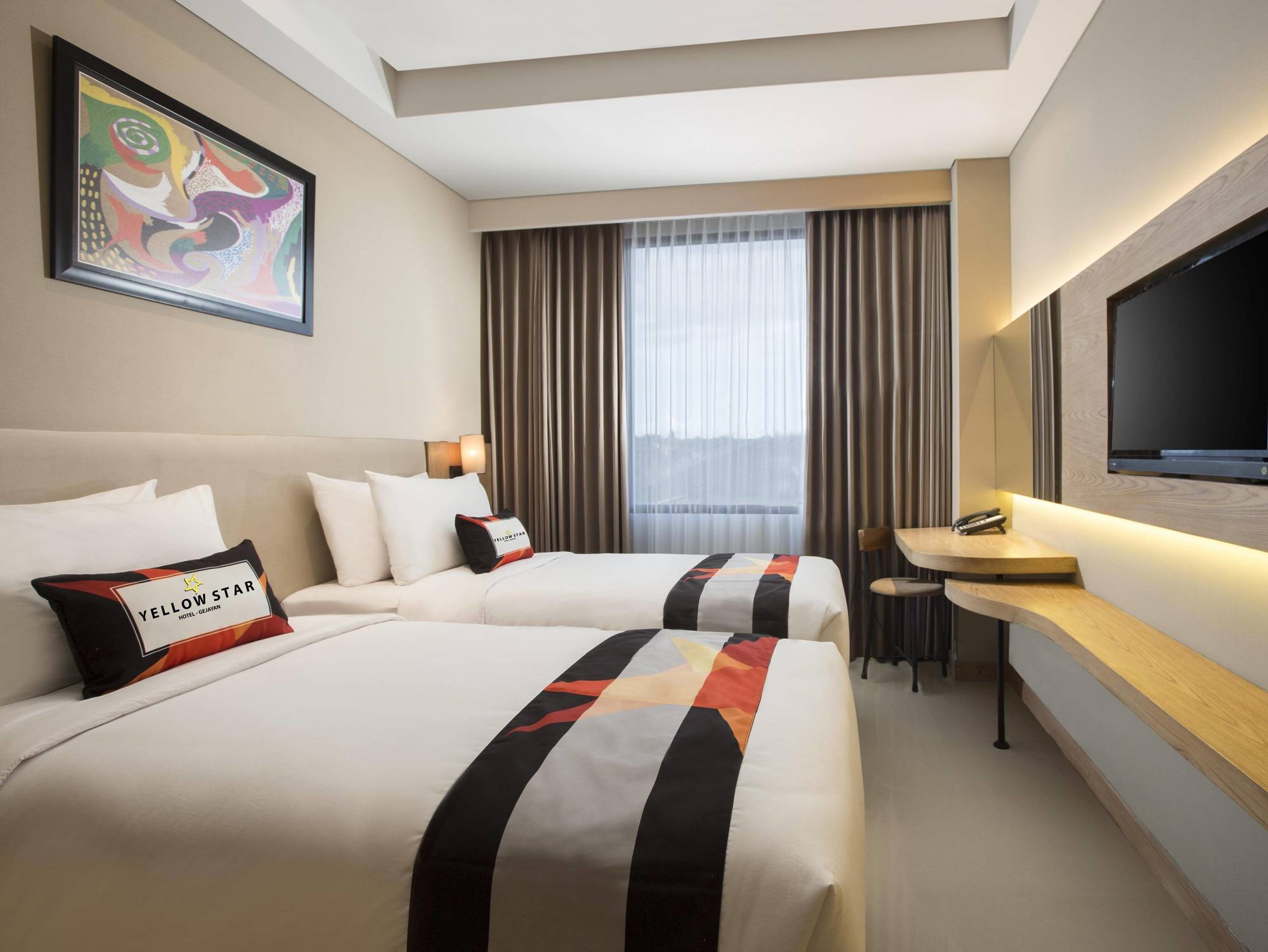Yellow Star Gejayan Hotel Γιογκιακάρτα Εξωτερικό φωτογραφία